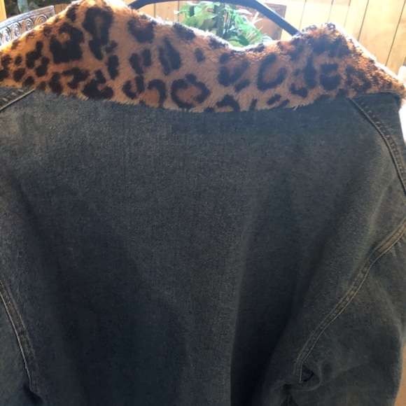 Beautiful leopard print denim jacket for sale!!! - Picture 8 of 8